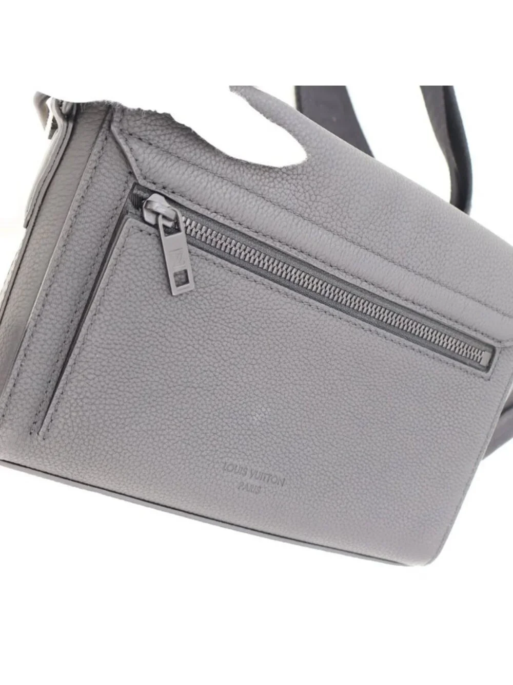 Louis Vuitton Takeoff Messenger Shoulder